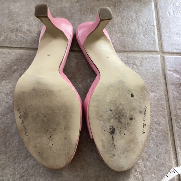 Heels - Picture 2 of 4